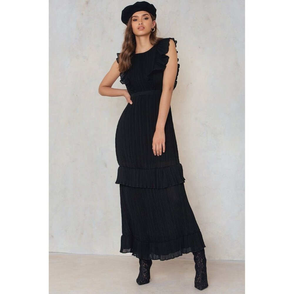 Elegant Black Maxi Dress